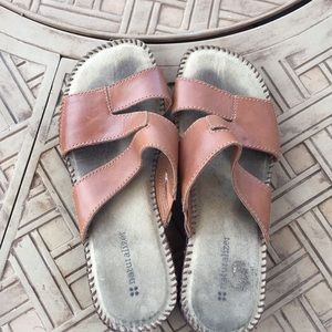 Naturalizer Sandals